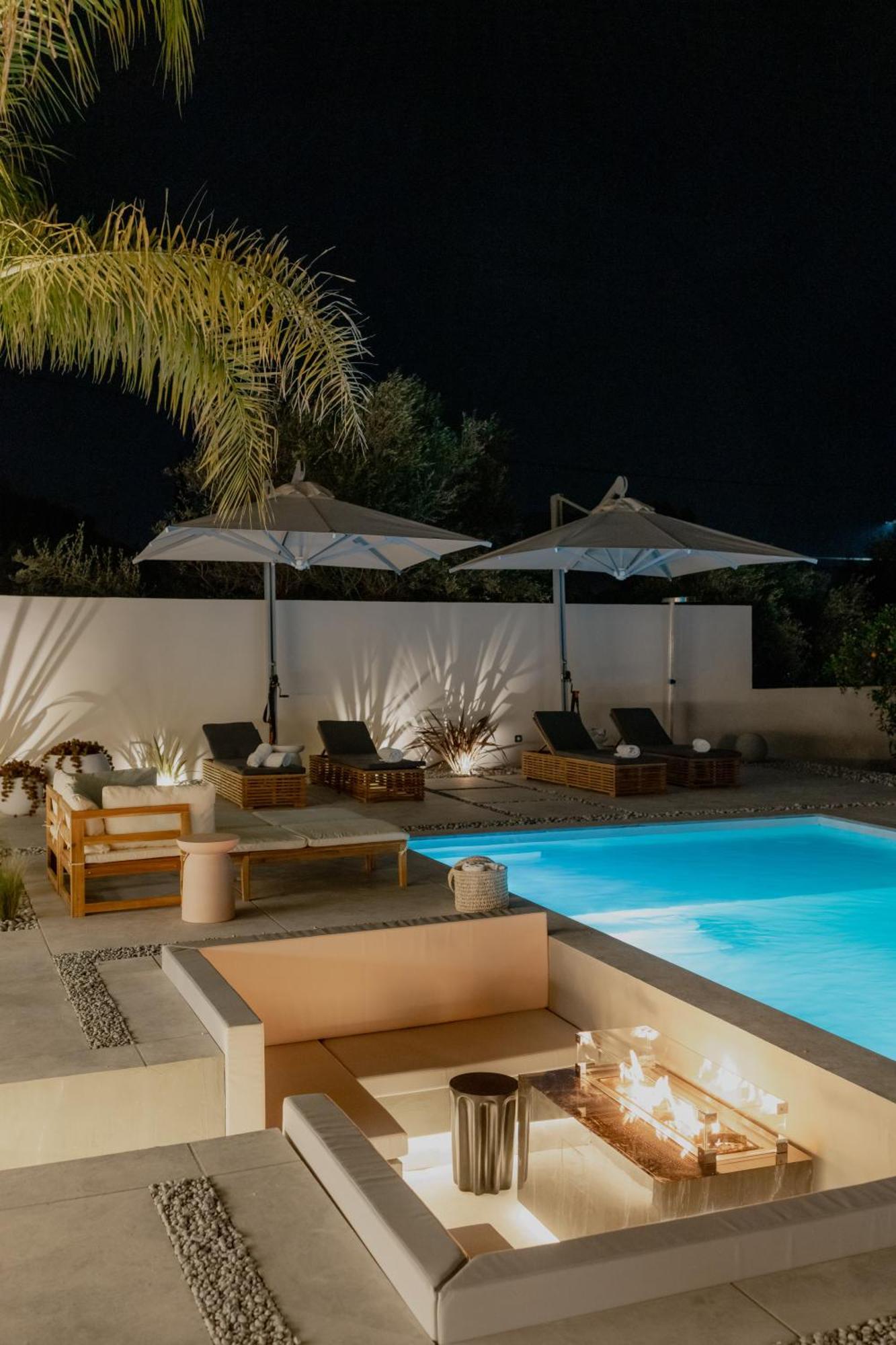 Nafplio Blue Topaz Poolside Villa Exteriör bild