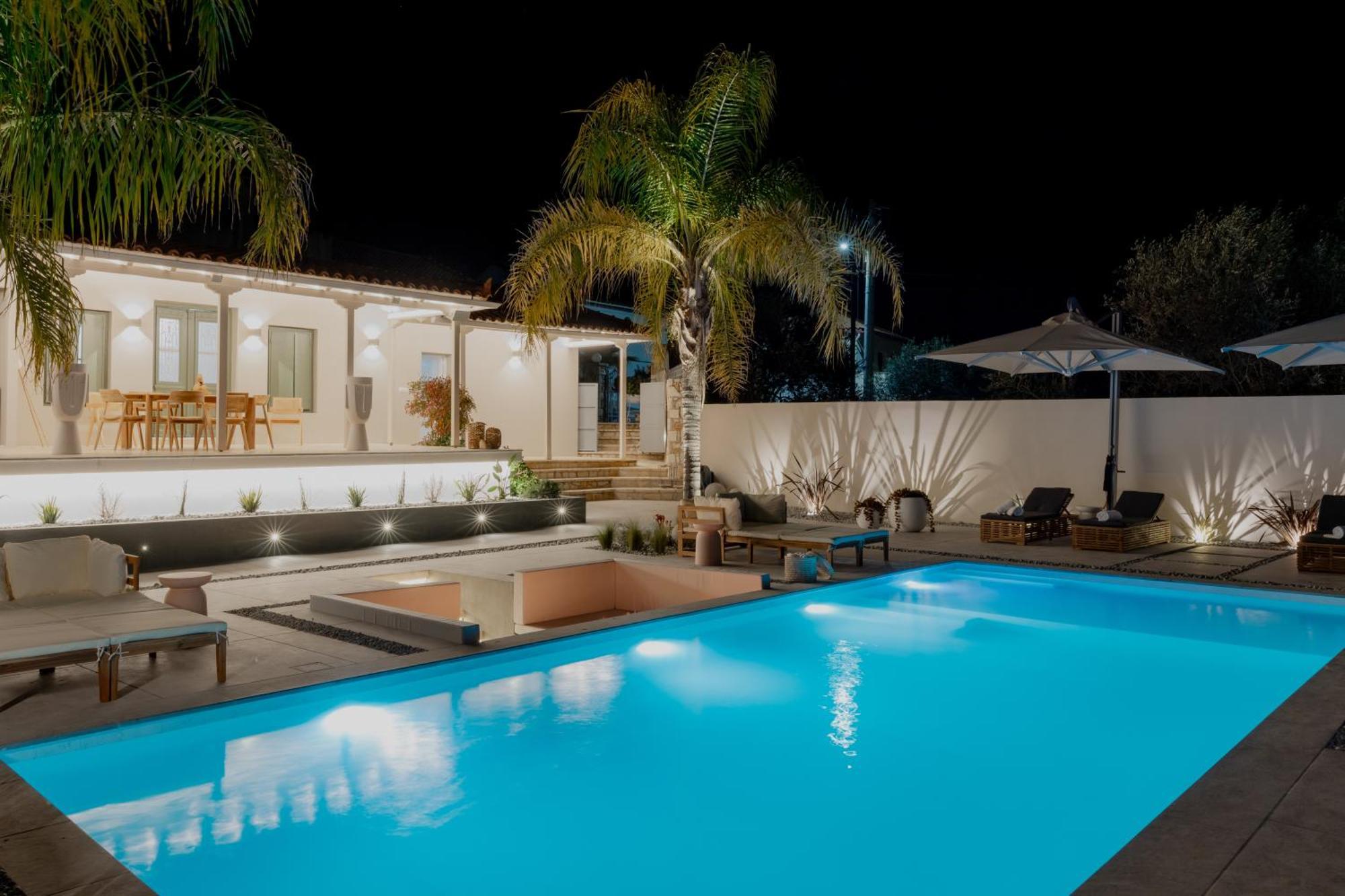 Nafplio Blue Topaz Poolside Villa Exteriör bild